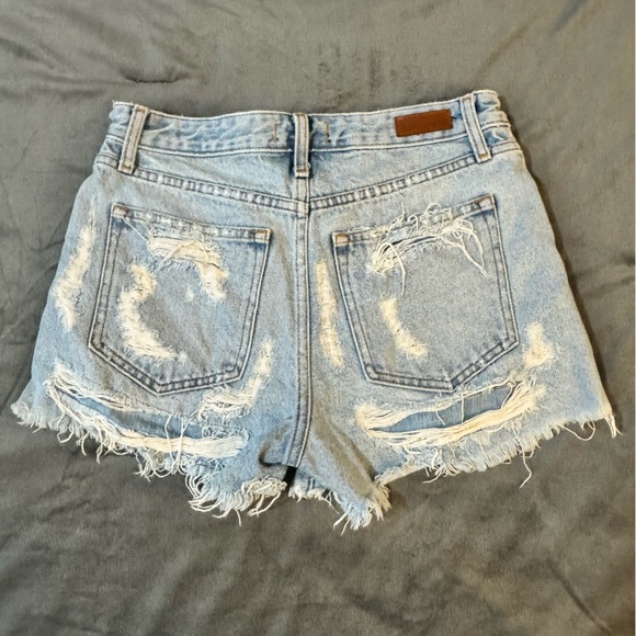 Abercrombie & Fitch Blue Jean Shorts Distressed Denim
#1041 - Picture 9 of 9